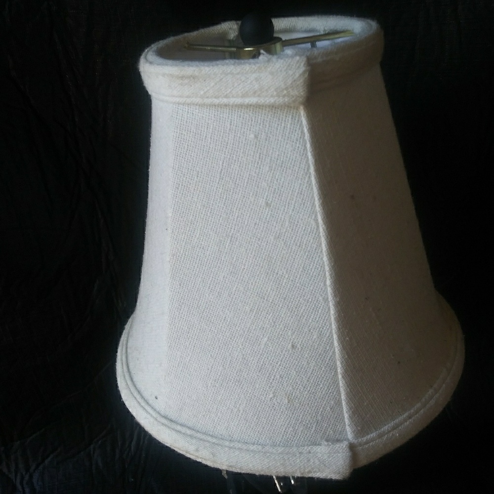 2 small desk lamps